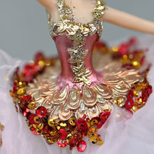 Lade das Bild in den Galerie-Viewer, Ballerina in exquisitem pink/rosa Ballettkleid / Arme zur Seite Weihnachtsbaumschmuck Kunsthandel Rueckeshaeuser
