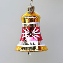 Lade das Bild in den Galerie-Viewer, Dreifarbige Glocke mit klassischem Blütenmuster Mundgeblasener Weihnachtsschmuck Kunsthandel Rueckeshaeuser
