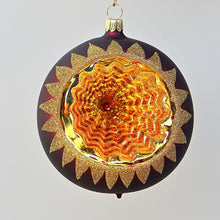 Lade das Bild in den Galerie-Viewer, Edle, mundgeblasene Reflexkugel / bordeaux matt 10 cm Mundgeblasene Weihnachtskugel Kunsthandel Rueckeshaeuser
