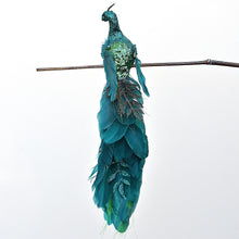 Lade das Bild in den Galerie-Viewer, Exotischer Pfau auf Clip, 36 cm Weihnachtsbaumschmuck Kunsthandel Rueckeshaeuser
