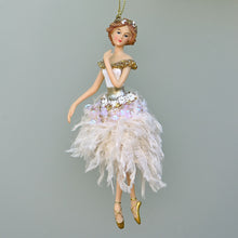 Lade das Bild in den Galerie-Viewer, Exquisite Ballerina mit feinem Federröckchen - gold/silber Weihnachtsbaumschmuck Kunsthandel Rueckeshaeuser
