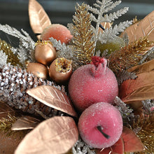 Lade das Bild in den Galerie-Viewer, Festliches Gesteck im prachtvollem Topf Weihnachtsdekoration Kunsthandel Rueckeshaeuser
