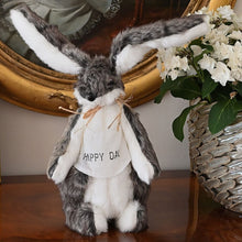 Lade das Bild in den Galerie-Viewer, Hase "Happy Day" Osterdekoration Kunsthandel Rueckeshaeuser
