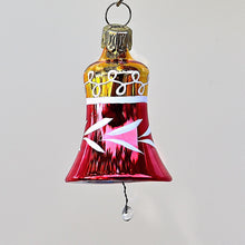 Lade das Bild in den Galerie-Viewer, Kleine rot/goldene Glocke mit klassischem Muster Mundgeblasener Weihnachtsschmuck Kunsthandel Rueckeshaeuser
