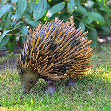 Lade das Bild in den Galerie-Viewer, Reizender Igel Gartendekoration Kunsthandel Rueckeshaeuser
