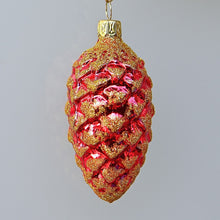 Lade das Bild in den Galerie-Viewer, Tannenzapfen / rot glänzend 6 cm Mundgeblasene Weihnachtskugel Kunsthandel Rueckeshaeuser

