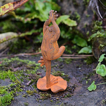 Lade das Bild in den Galerie-Viewer, Tanzender Frosch aus Gusseisen Gartendekoration Kunsthandel Rueckeshaeuser
