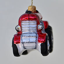 Lade das Bild in den Galerie-Viewer, Traktor rot Mundgeblasener Weihnachtsschmuck Kunsthandel Rueckeshaeuser
