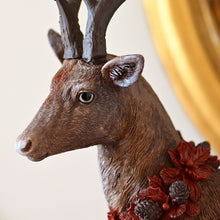 Lade das Bild in den Galerie-Viewer, Wunderschöner naturalistischer großer Statement Hirsch Weihnachtsdekoration Kunsthandel Rueckeshaeuser
