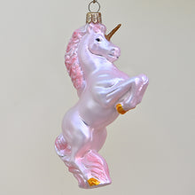 Lade das Bild in den Galerie-Viewer, Zauberhaftes Einhorn Mundgeblasener Weihnachtsschmuck Kunsthandel Rueckeshaeuser
