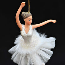 Lade das Bild in den Galerie-Viewer, Klassische Ballerina Schwanensee Weihnachtsbaumschmuck Kunsthandel Rueckeshaeuser
