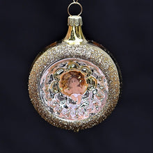 Lade das Bild in den Galerie-Viewer, Mundgeblasene Reflexkugeln mit Jesuskind / gold glänzend 6cm Mundgeblasene Weihnachtskugel Kunsthandel Rueckeshaeuser
